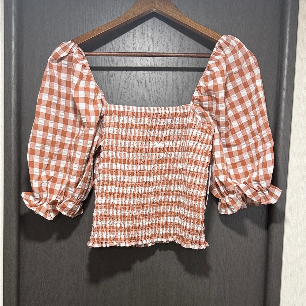 JustFab Checkered Puff Sleeve Blouse - Brown and White